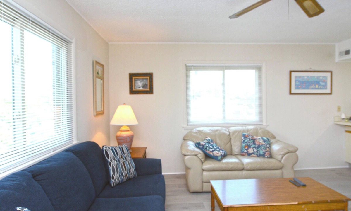 Caine Woods Condo | Quaint, but pristine 2-bedroom condo with free WiFi and an outdoor pool located uptown on the bayside in a peaceful, family-friendly neighborhood!
