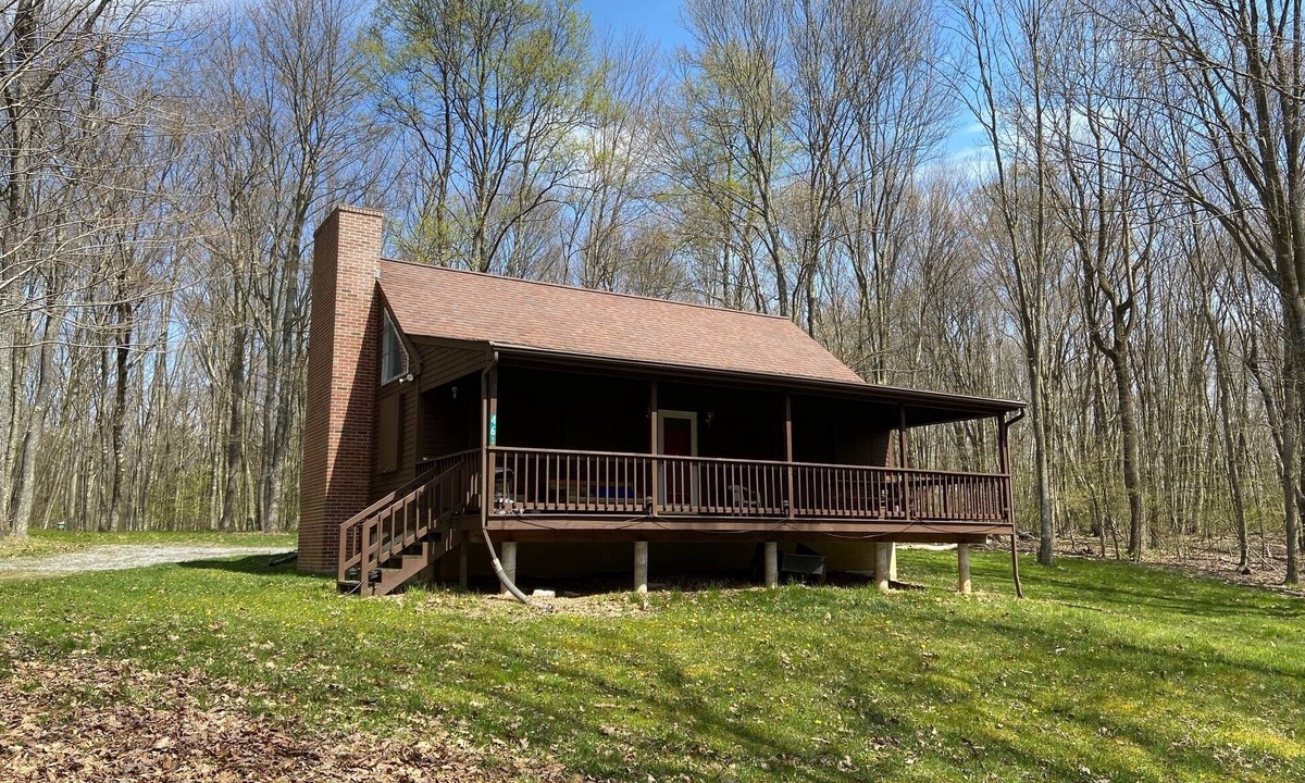North Bend House | Quiet Home In The Mountains Of Clinton County