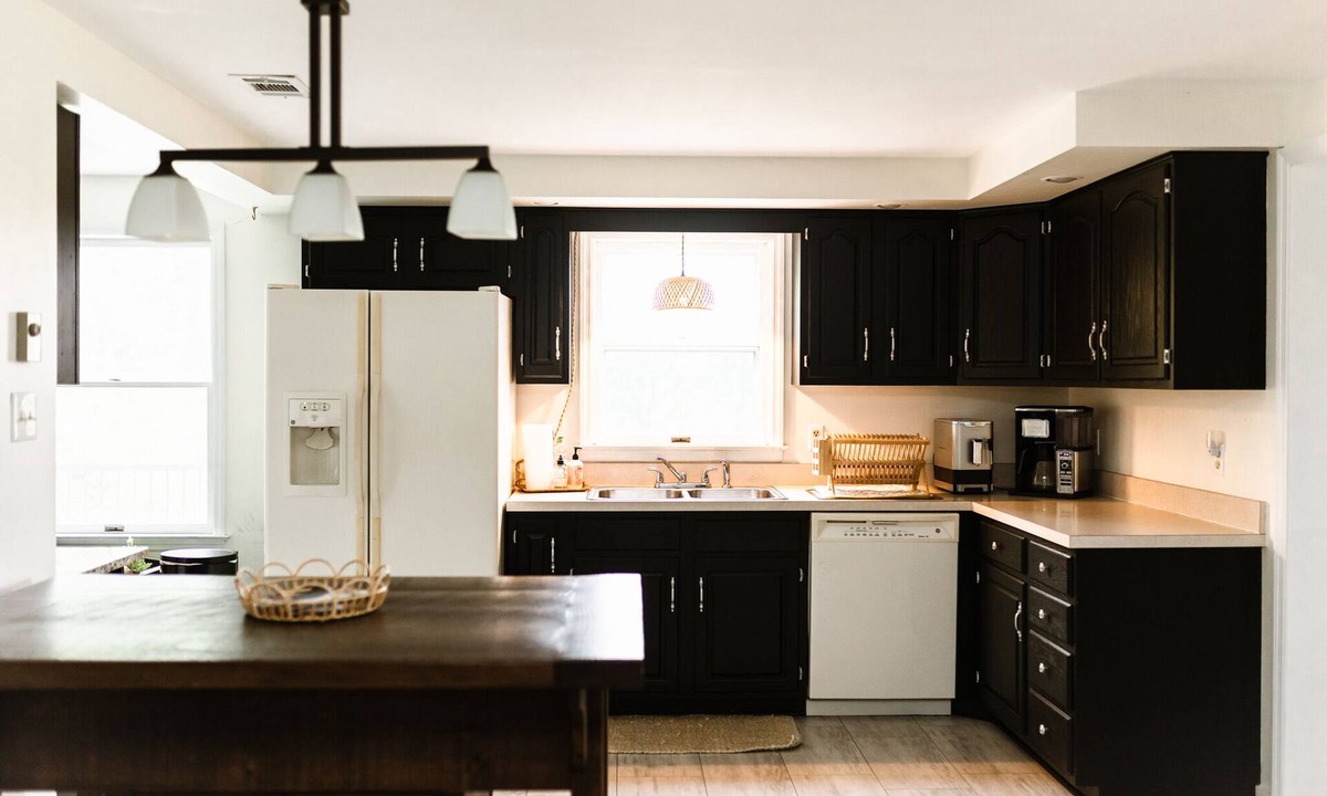 Fishertown House | Quiet Nature Getaway; minutes to Whispering Hollow