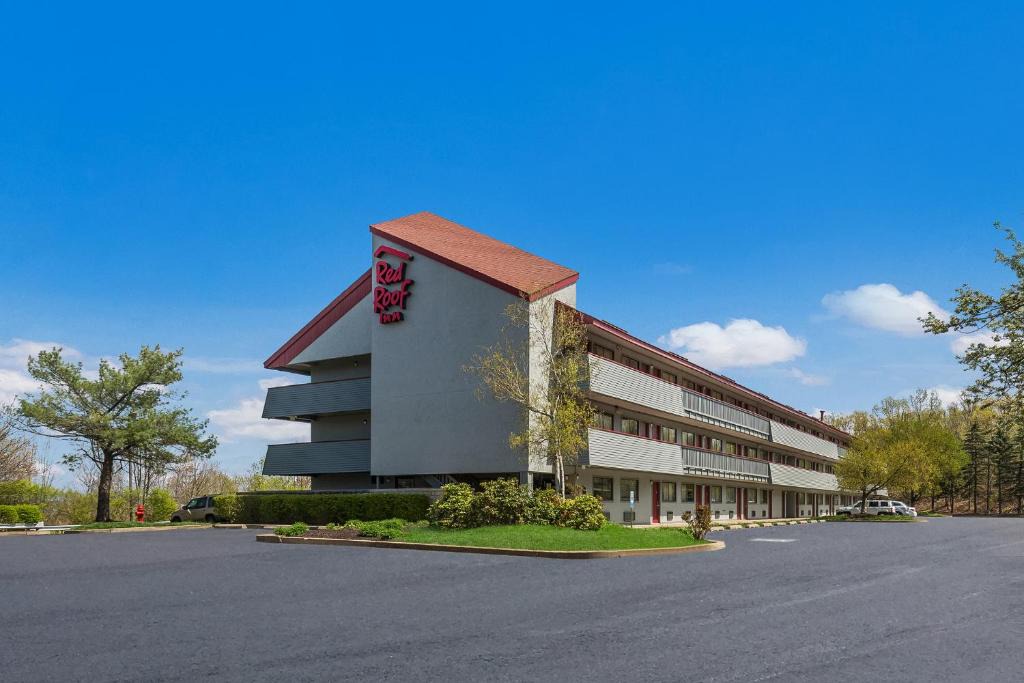 Wilkes-Barre Hotel | Red Roof Inn Wilkes-Barre Arena