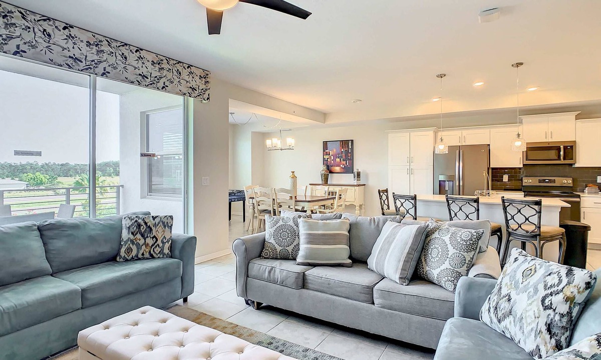 Kissimmee Condo | Relaxing DisneyRoom/Clubhouses/Waterpark