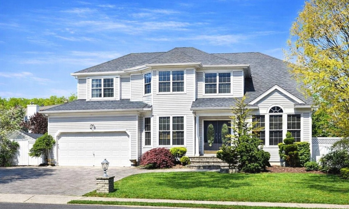 Old Bethpage House | Relaxing Perfect Weekend Getaway or Stay Longer, Feel at Home very Spacious