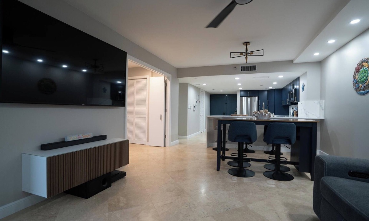 Fort Pierce Shores Condo | Remodeled 2bed/2bath in N. Hutchinson Island.