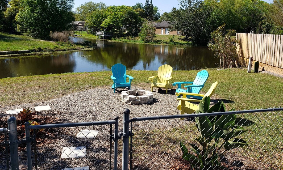 New Port Richey House | REMODELED COZY HOME AND RELAXING BACK WATER VIEW