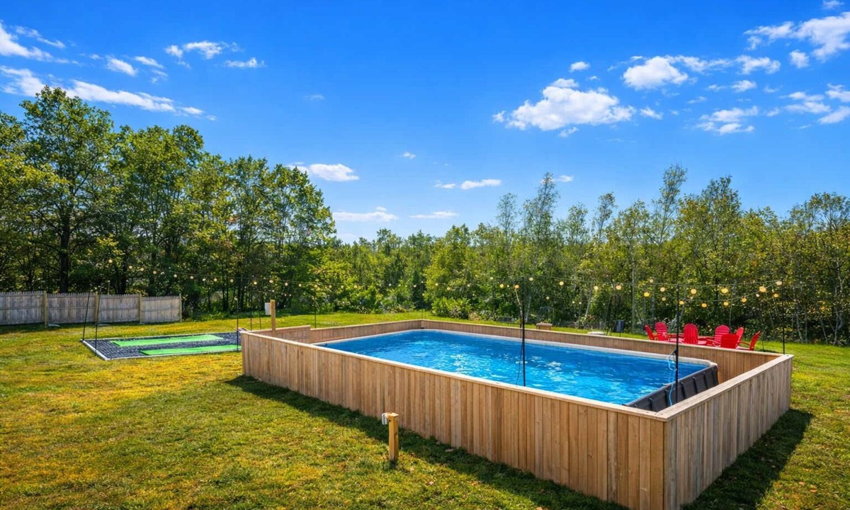 Tunkhannock Township House | Resort-Style Pool Hot Tub Loft Game Room