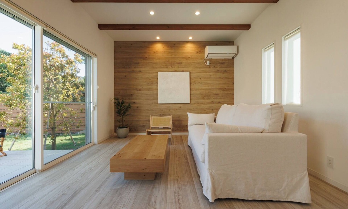 Yawatano House | ResortVilla Natural J / Ito Shizuoka