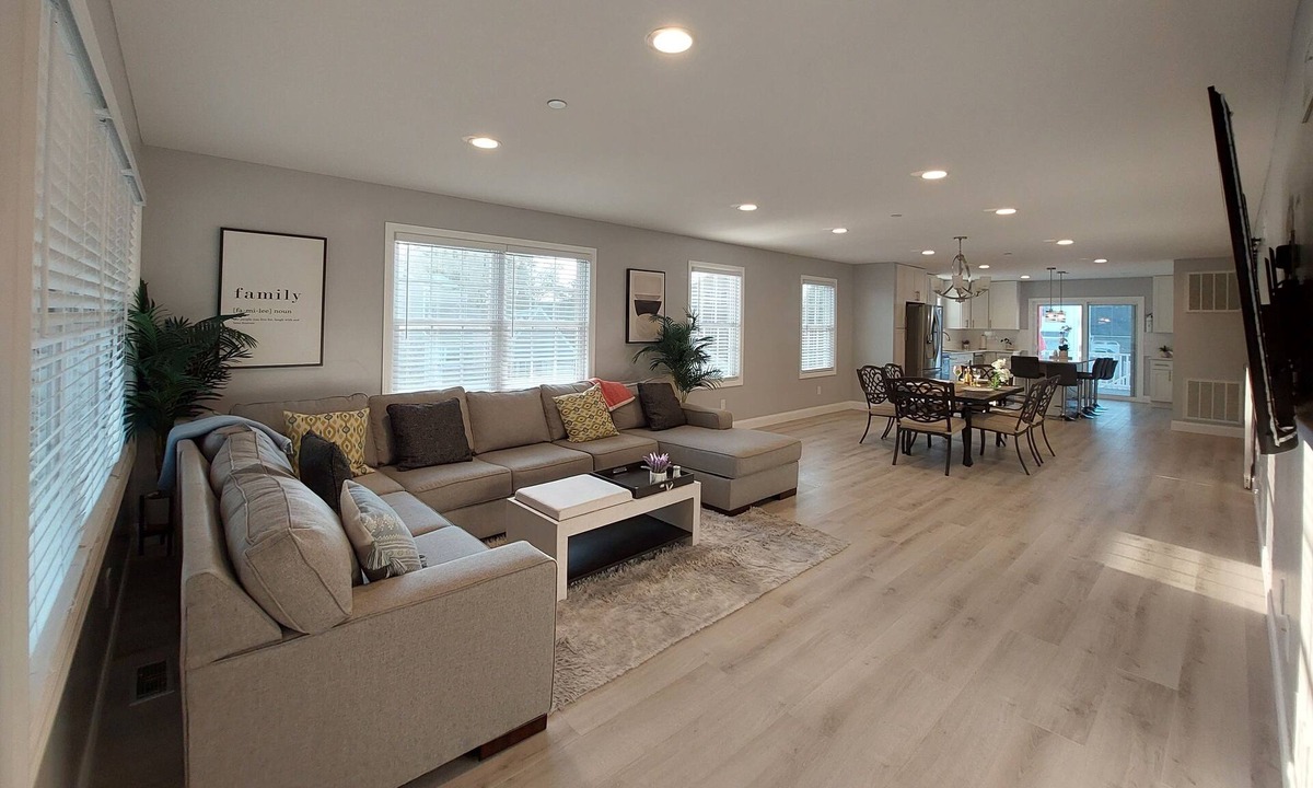 Lindenhurst House | Restful Hotel-Inspired Modern Retreat, A New Cozy 3BR, 2BA Open Concept Home
