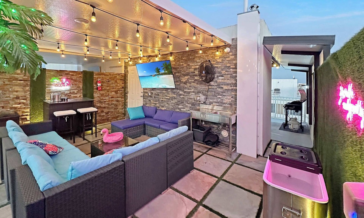 Naranja House | Restful Posturepedic Beds! enjoy Luna Sky BAR,BBQ