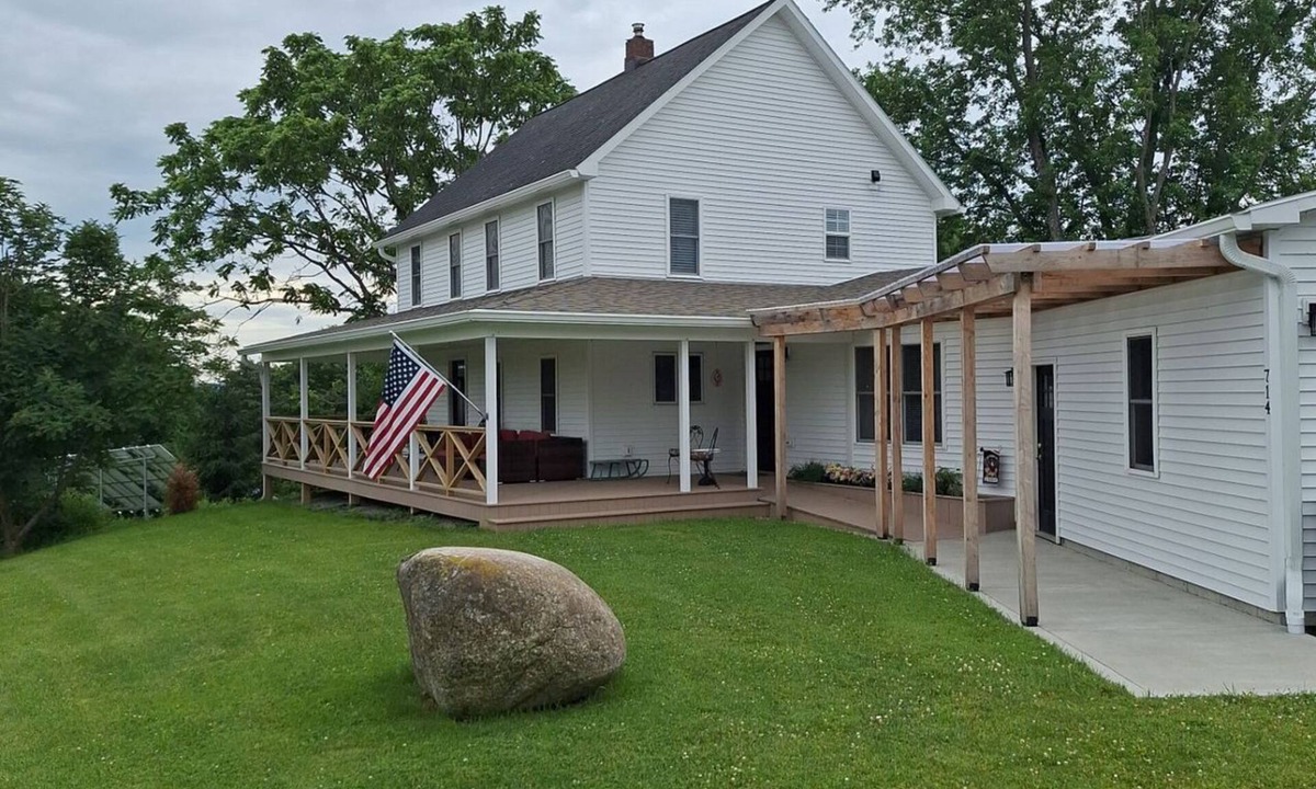 Homer House | Restored farmhouse in the Finger Lakes region of New York.