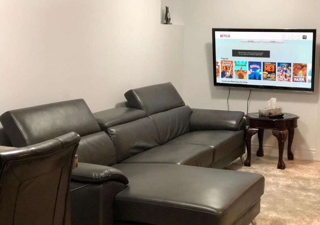 East Credit Apartment | Rose palace