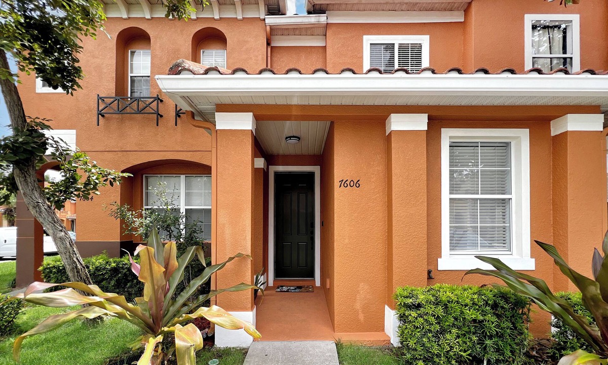 Crestwynd Bay House | Rumi Vacation Stays- Just 2 miles from Disney .