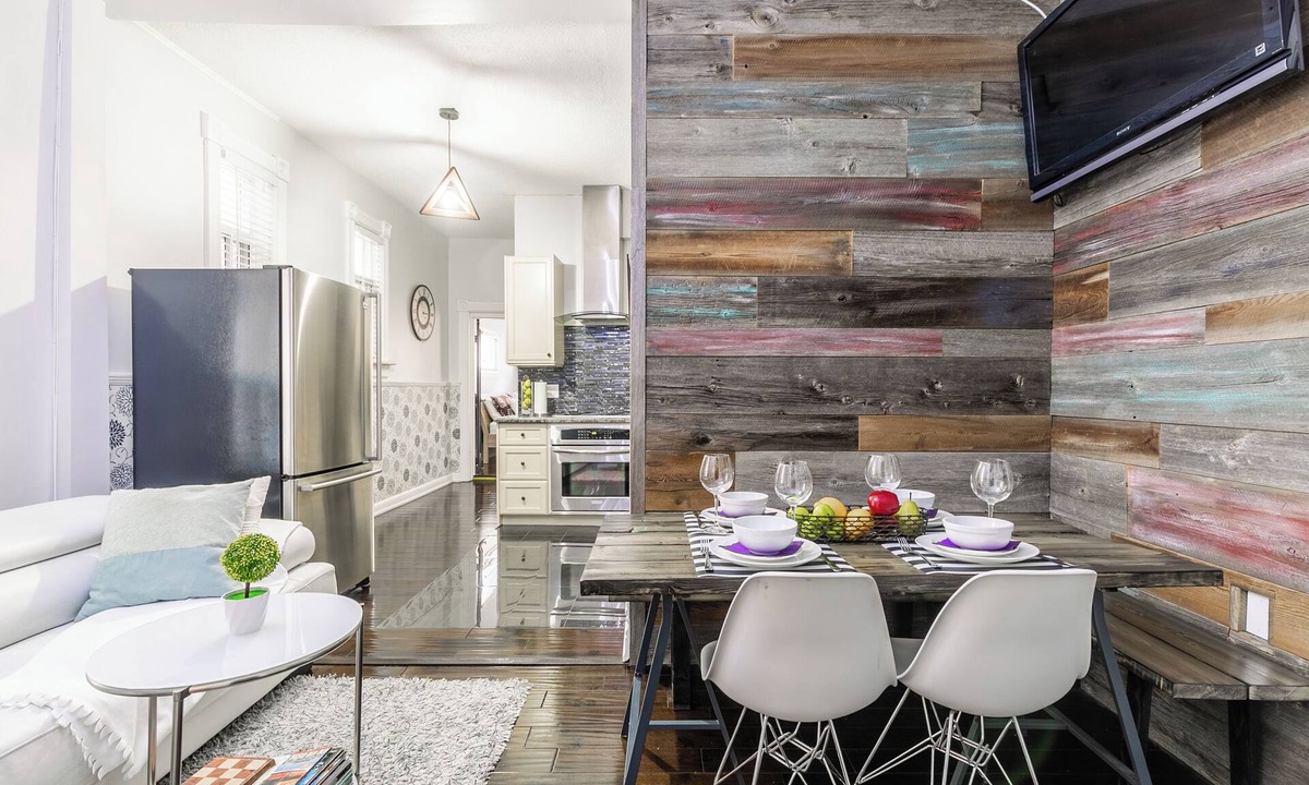 Parkdale Apartment | Rustic Modern 2 Bedroom Stylish Suites w/Private Terrace Downtown Toronto