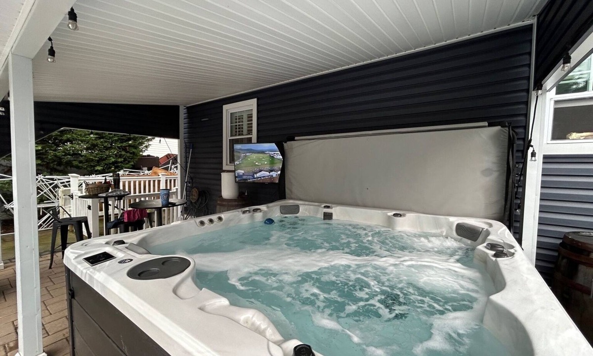 East Massapequa House | Ryder Cup 2025 Luxury Stay - 10 minutes from Bethpage Black!