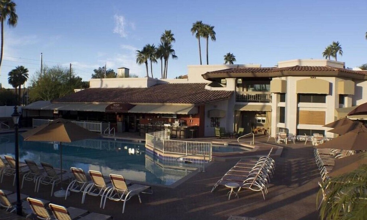 Arcadia Condo | Scottsdale Spacious 2BR Condo with Heated Swimming Pool