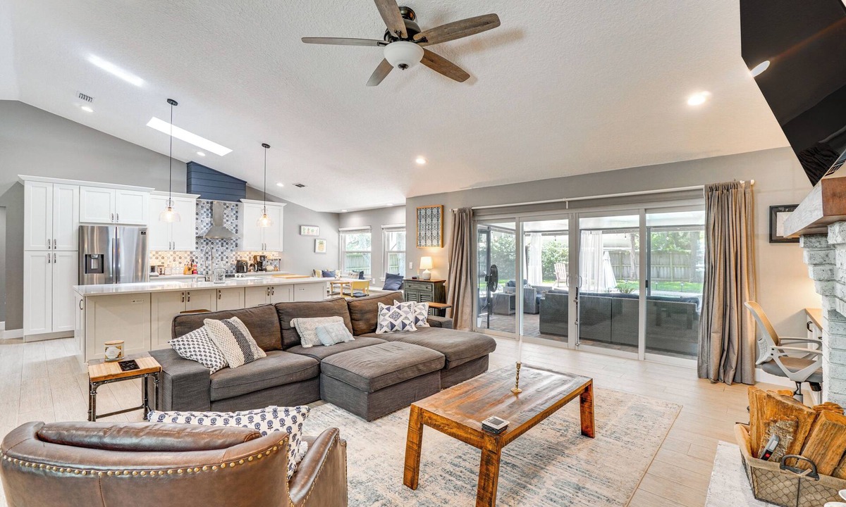 Orlando House | Screened Lanai + Fenced Yard: Luxe Orlando Home