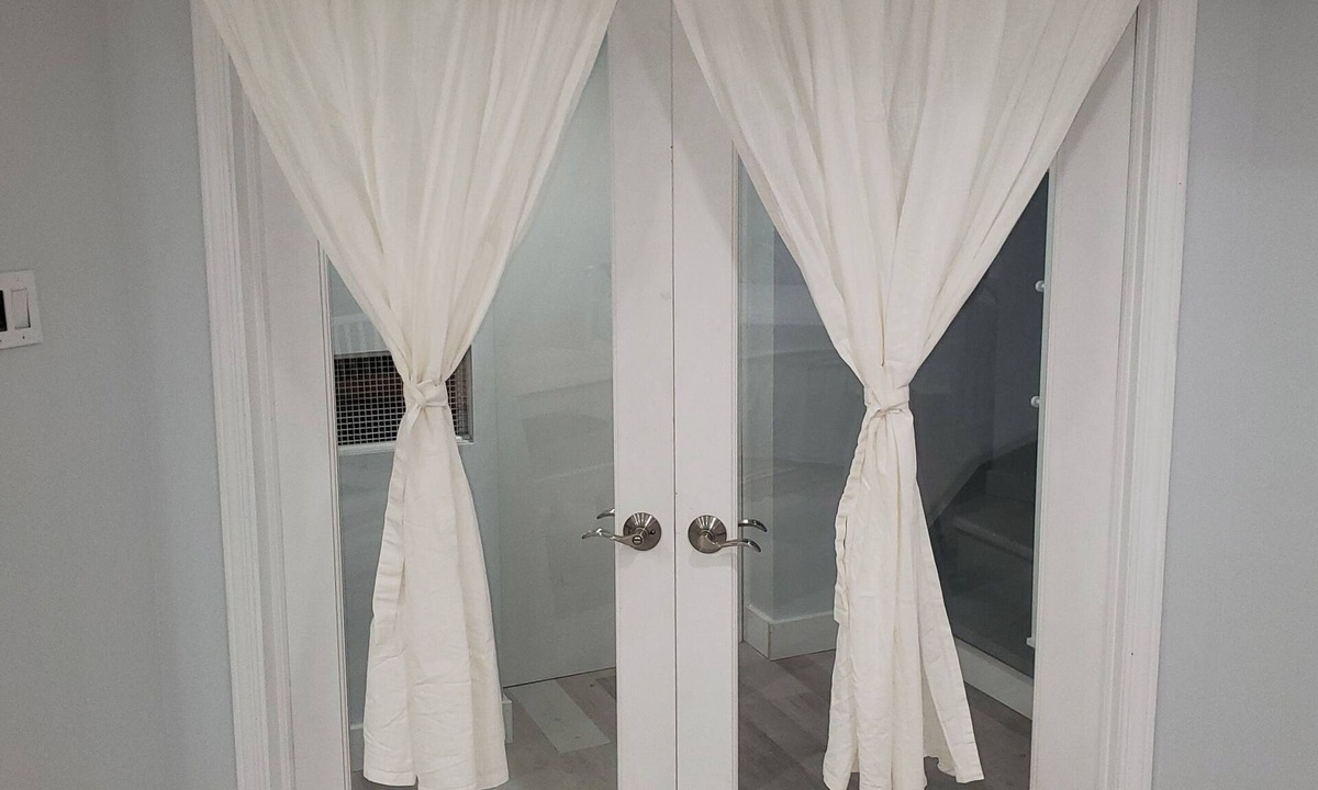 Oakville Apartment | Self-contained Basement Apartment
