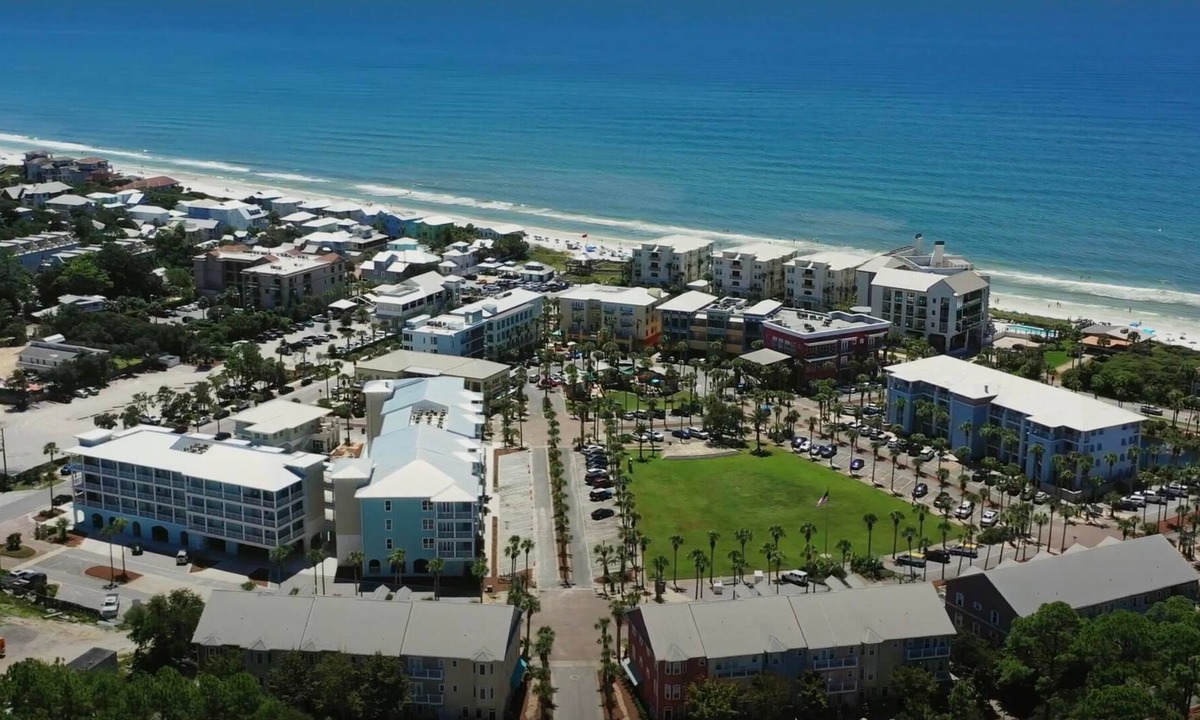 Gulf Place House | "Shore to Please on 30A"Gulf Place Townhome, Sleeps 10! Beach Access, 3 Pools
