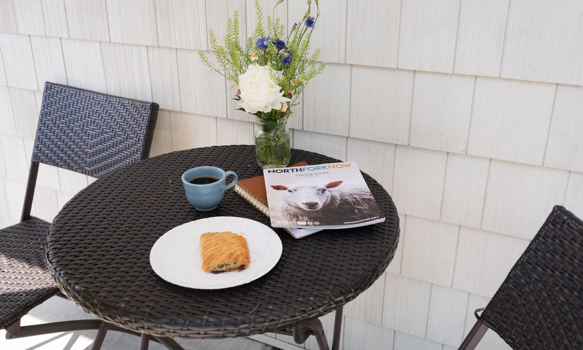 Jamesport Hotel | Shorewood Inn