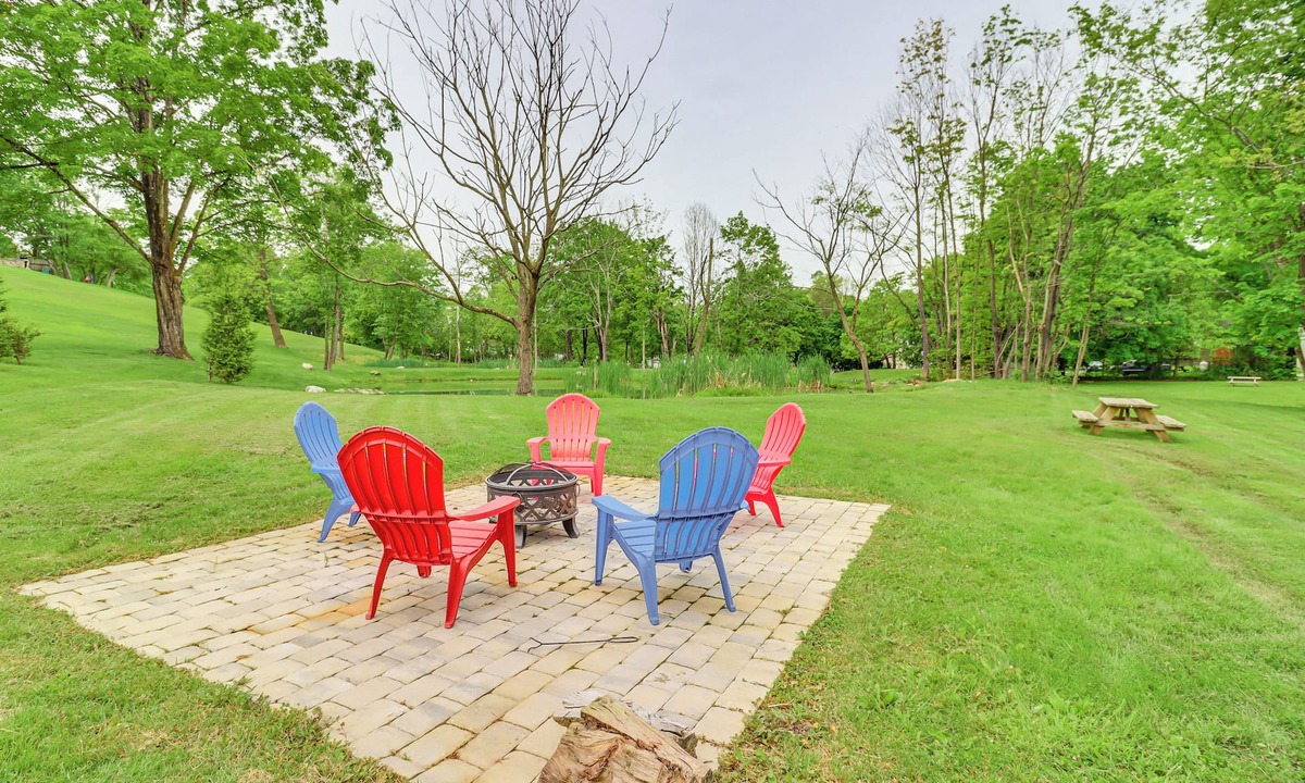 Saylorsburg House | Ski, Hike & Fish: Pet-Friendly Home in Saylorsburg