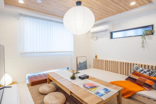 Oshiage Villa | Skywind Heaven Family Friendly Ukiyoe Villa with Skytree Rooftop View 6 Min to Skytree Baby Crib Stroller Free Parking