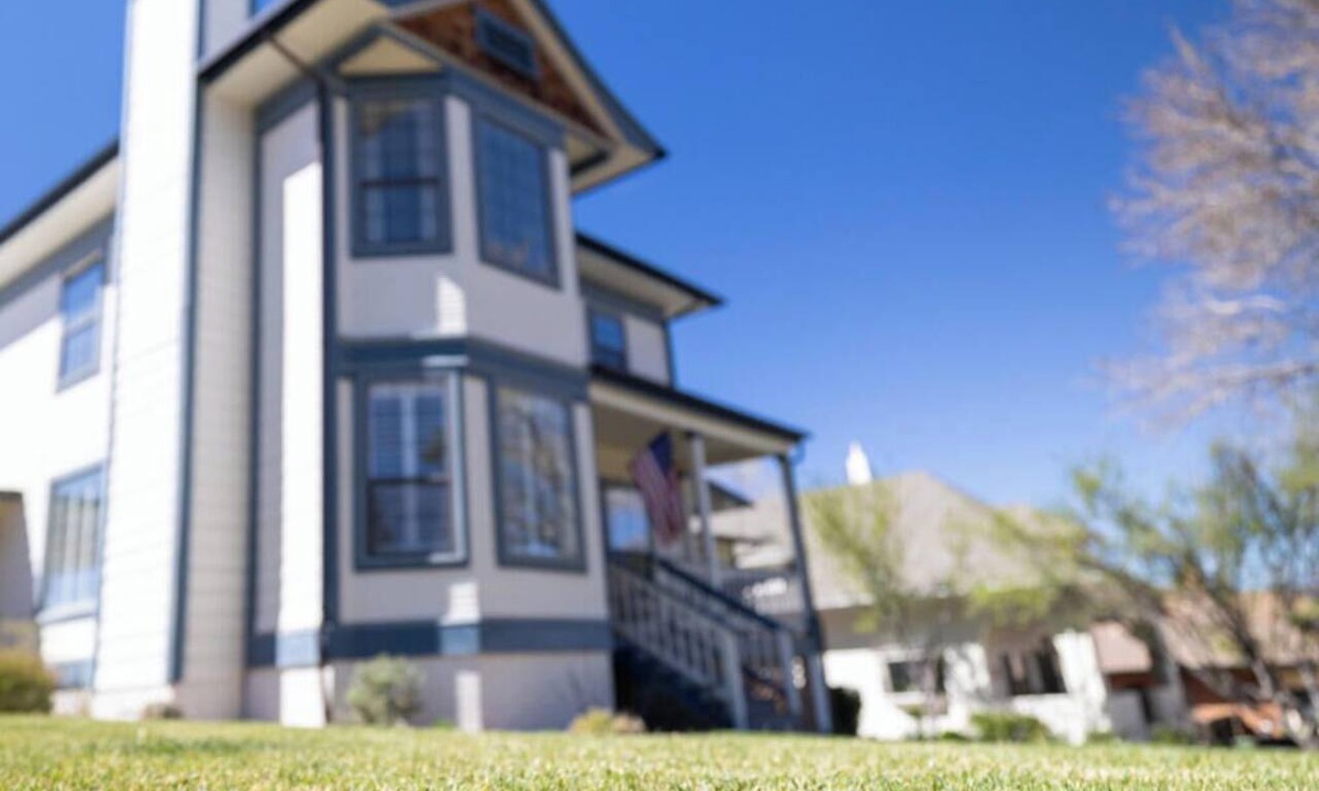 Nob Hill Apartment | *Sleeps 14 *Walk to Downtown *Playhouse *BBQ