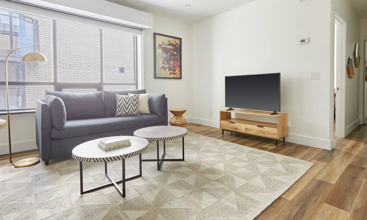 Grange Park Apartment | Sonder The Elm | Spacious One-Bedroom