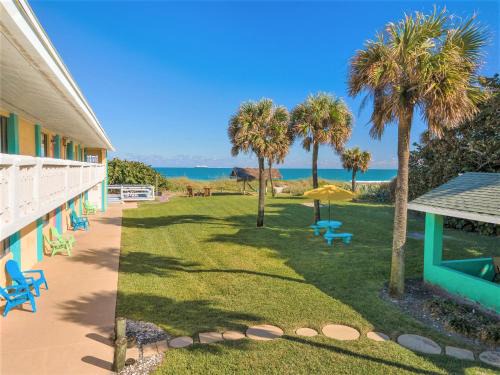 Cocoa Beach Hotel | South Beach Inn - Cocoa Beach