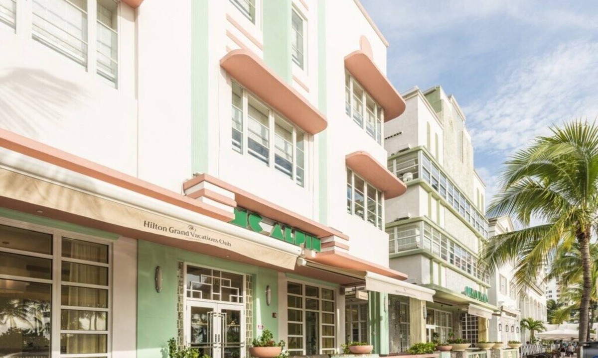 South Beach Resort | South Beach Miami | Friends Beach Trip | Beach + Wi-Fi | 2BR