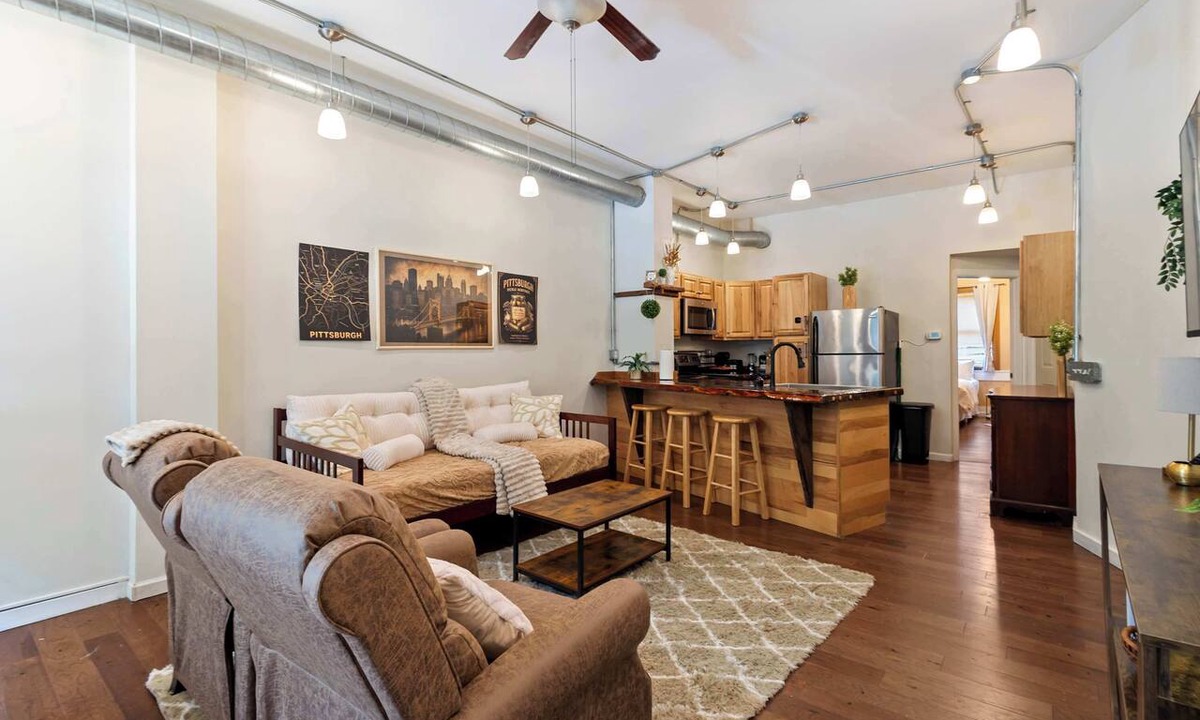 South Side Slopes House | South Side Flats Gem - Near Downtown Pittsburgh