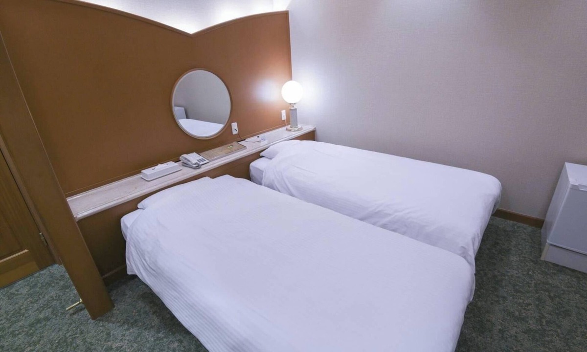 Bunkyo Hotel | Spacious 28 Twin room Separate bathroom and t/Kisarazu City Chiba