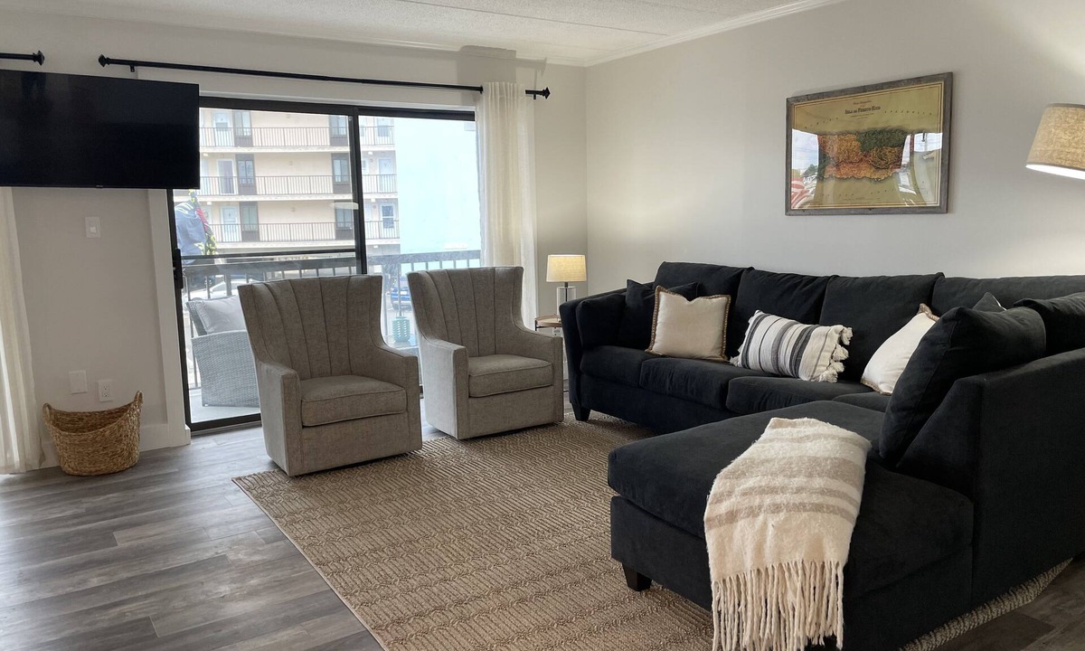 Caine Woods Condo | Spacious 2bed, 2bath Ocean Block N. OC. Steps from the Sand!