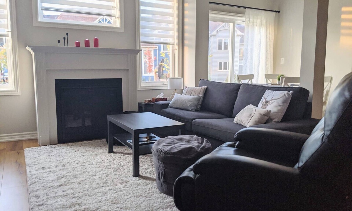 Collingwood House | Spacious 3-bedroom cottage retreat minutes from Blue Mountain!