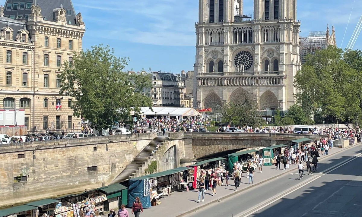 Sorbonne Apartment | Spacious 3-bedroom on the Seine and steps from Notre Dame with A/C & Wifi