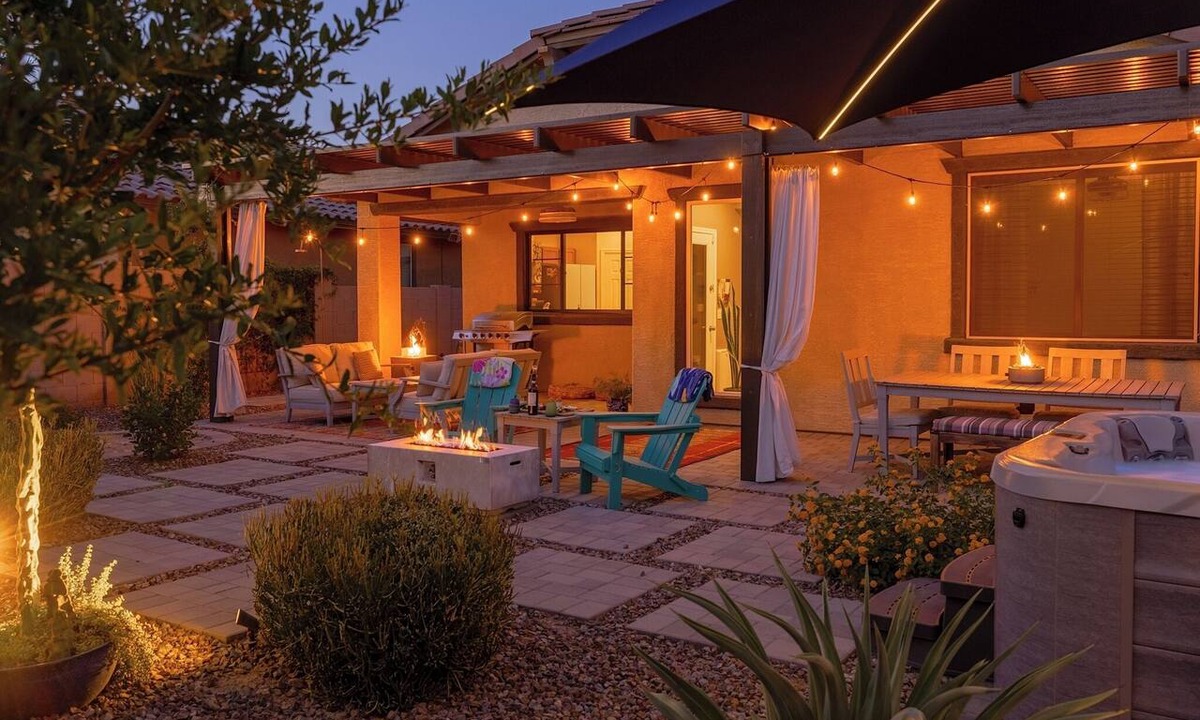 Gilbert House | Spacious 3BR/Office - Backyard Oasis with hot tub - 2 car Garage - Gilbert, AZ