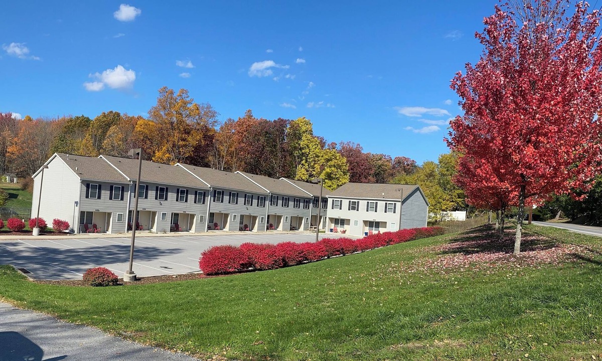 Altoona Condo | Spacious 5-bedroom condo in charming Altoona with AC