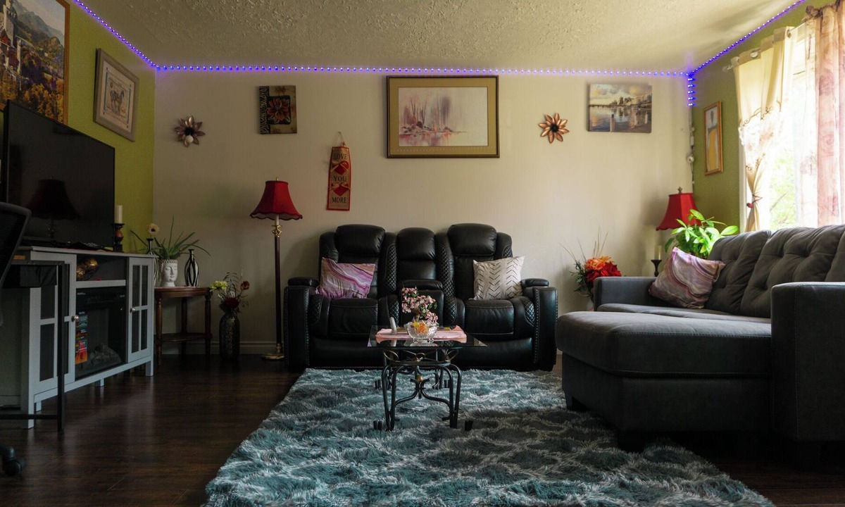 Thunder Bay Apartment | Spacious Queen Bed Home: A perfect 5-star Long Term Stay