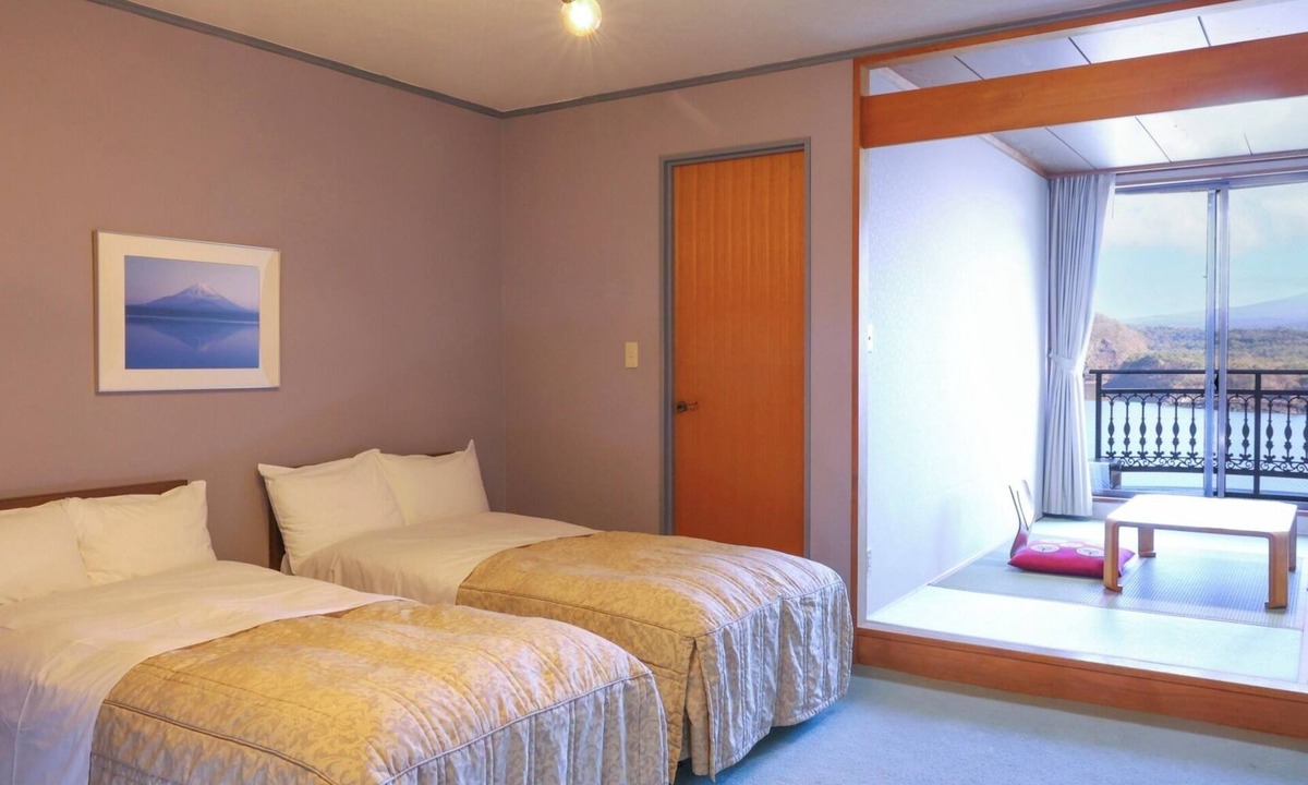 Fujikawaguchiko Hotel | Special JapaneseWestern small roompanoramic view of Mt Fuji Lake Shoji/Minamitsurugun Yamanashi