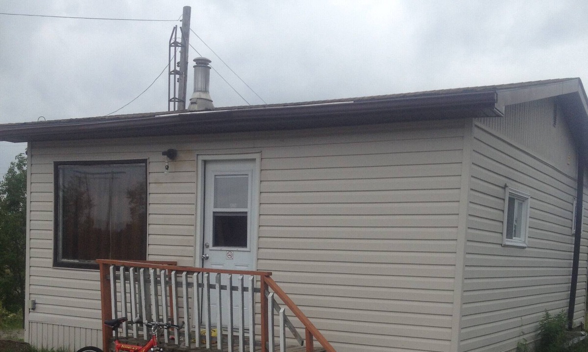 Britt Cottage | Spectacular Fall Colours & Muskie Fishing in Northern Ontario.