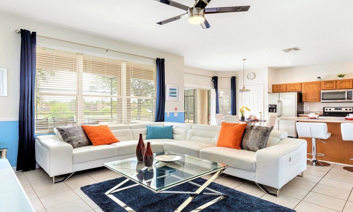 Windsor Hills House | ❤️Spectacular Lake View, Large Home/Pool & SPA, 2 Miles to Disney,Steps to Club