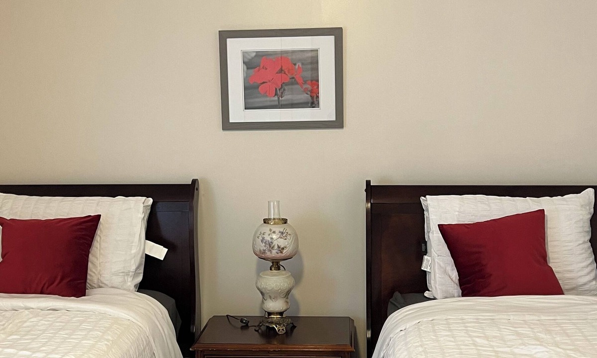 Julian House | Spicer Mt Inn, near Penn State, a perfect getaway from the hustle & bustle