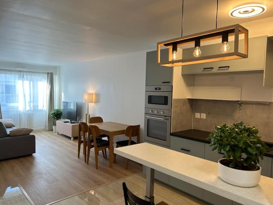Quartier Saint-Ambroise Apartment | Splendide à Oberkampf - Paris 11ème arrondissement