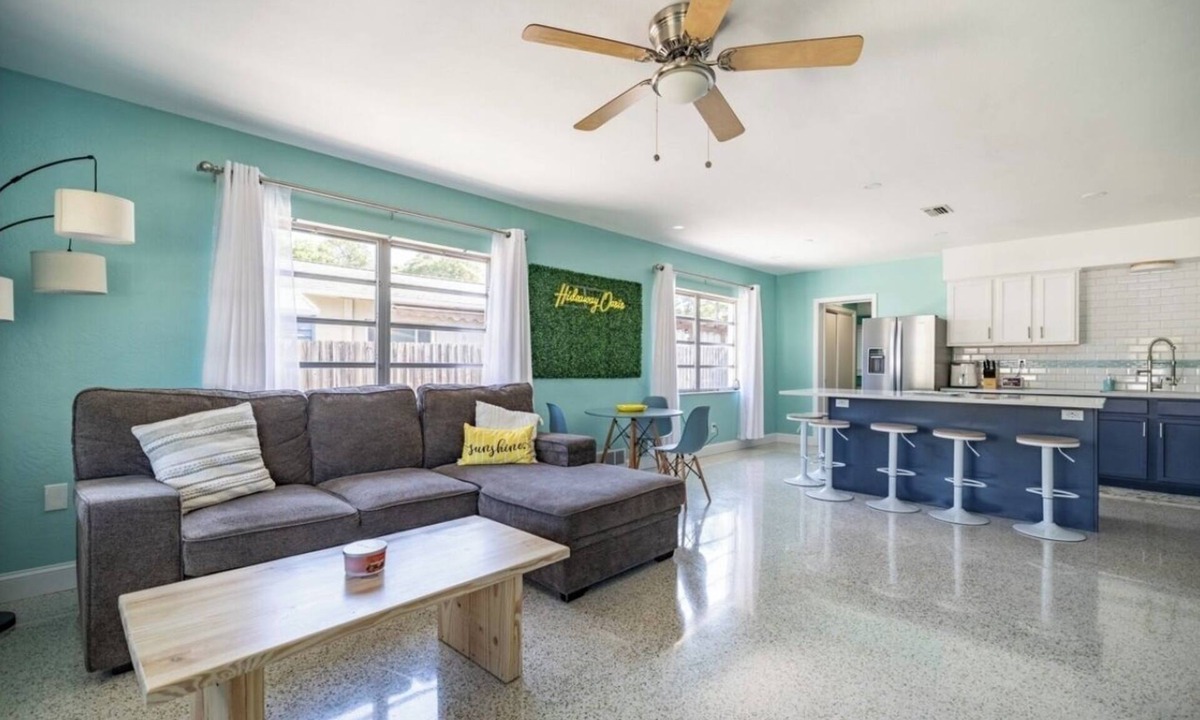 Disston Heights House | St Pete’s Hideaway Oasis - Minutes to the beach, downtown & Tropicana stadium!