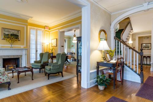 Greenwich Hotel | Stanton House Inn