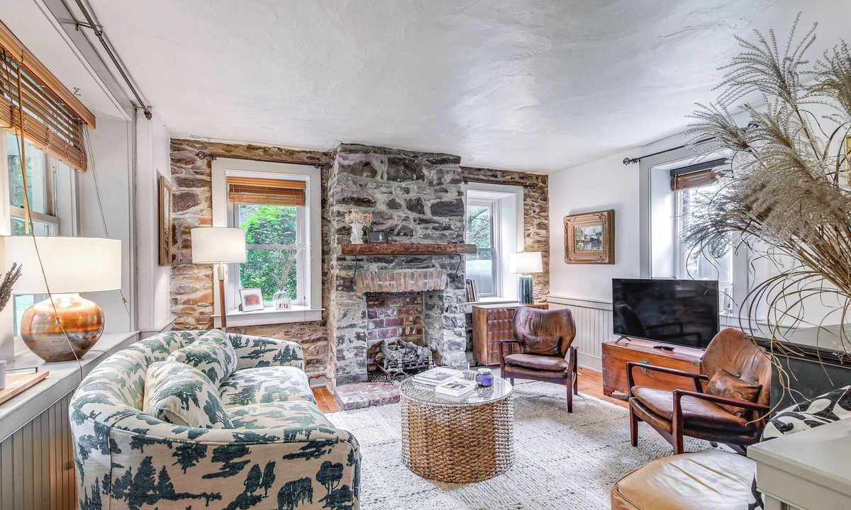 Kintnersville Cottage | Steps to Delaware Canal: Enchanting Stone Cottage!