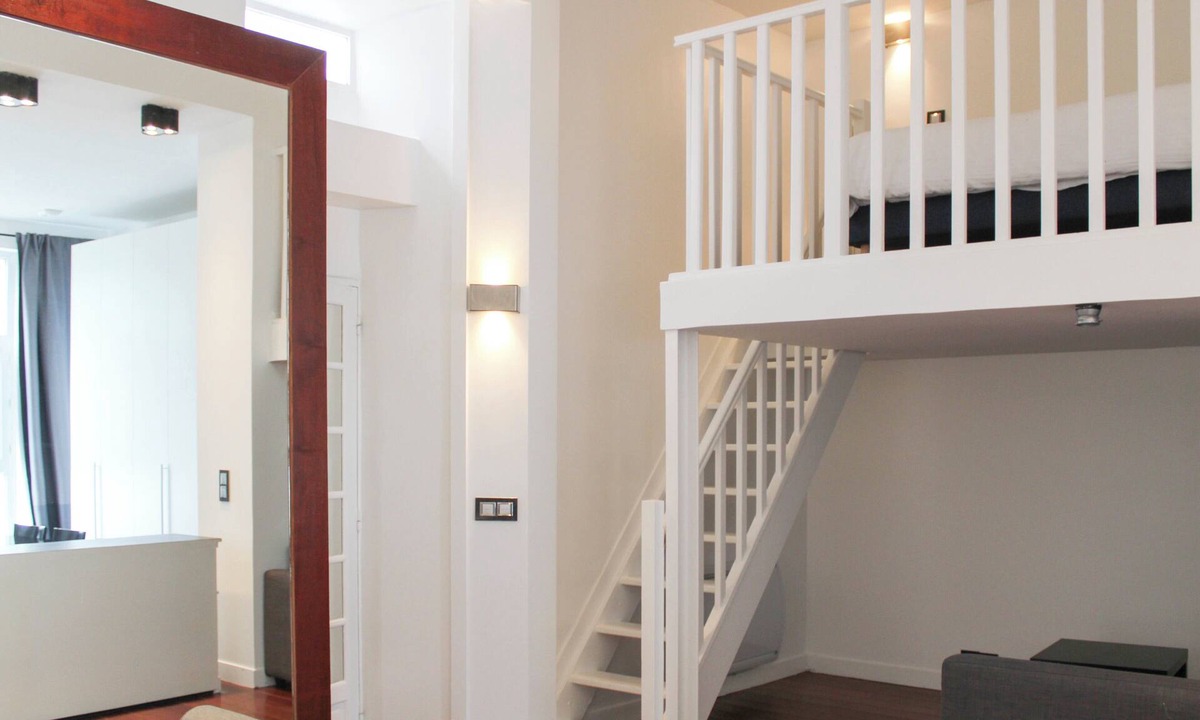 Bois-Colombes Apartment | Studio with patio 15 min by subway from Paris