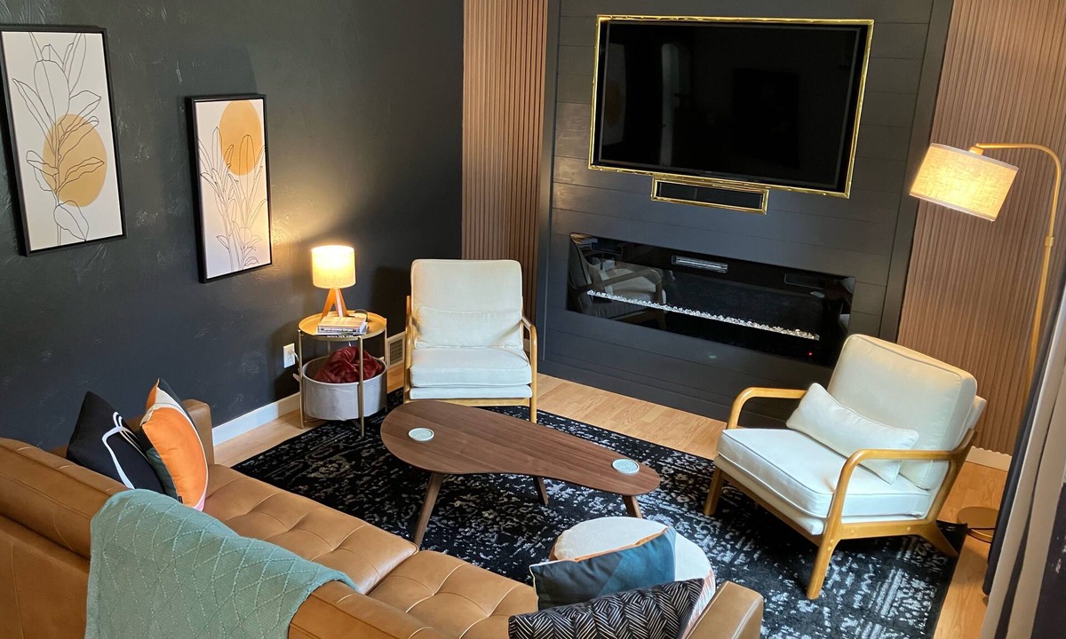 Brookline House | Stunning 2-bedroom Home w/WiFi, AC in Brookline Pittsburgh,PA