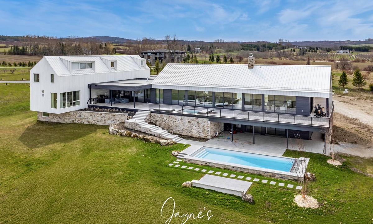 The Blue Mountains Other | Stunning 6 bed 9 bath country home on 49 acres