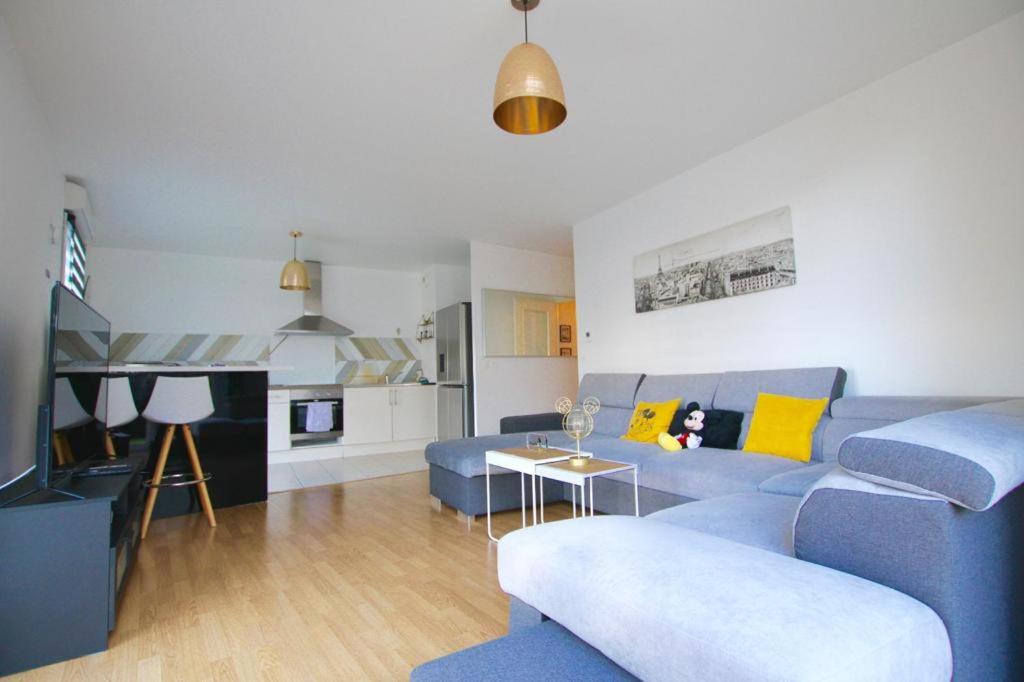 Montevrain Apartment | Suite Mickey M'house Confort - 5P - Montévrain