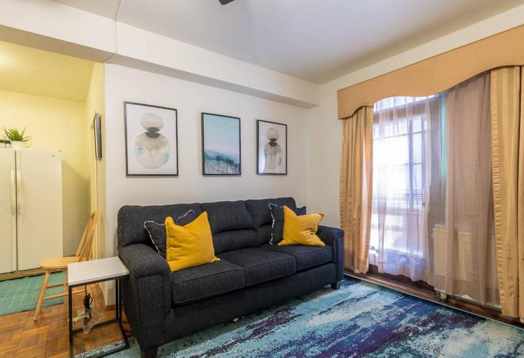 Midtown Apartment | Sunny Fully Furnished Studio in Chelsea