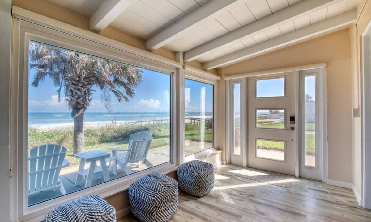 O'byrne Cottage | Sunrise Cottage Direct Oceanfront House
